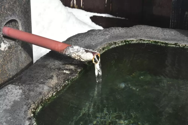 冬の米沢名物・雪のドーム“かまくら”でラーメンを食べよう！