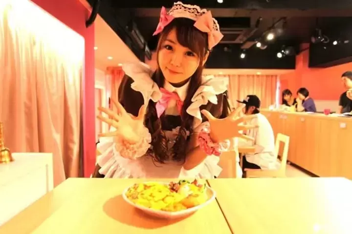 Maid cafe