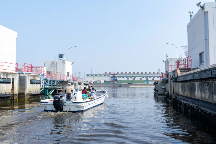 오사카 · 간사이 박람회 회장 근처에서 파나마 운하 체험!? 아마가사키 운하 어드벤처 보트 투어 즐기는 오사카