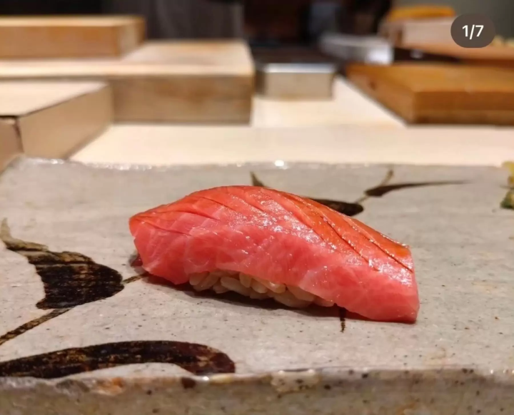 「Sushi Murakami Jiro （鮨 村上二郎）」