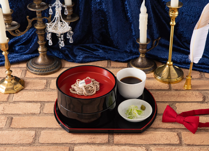 看完劇場版《名偵探柯南：隻眼的殘像》趕緊到「名偵探柯南咖啡廳」入手原創周邊商品！