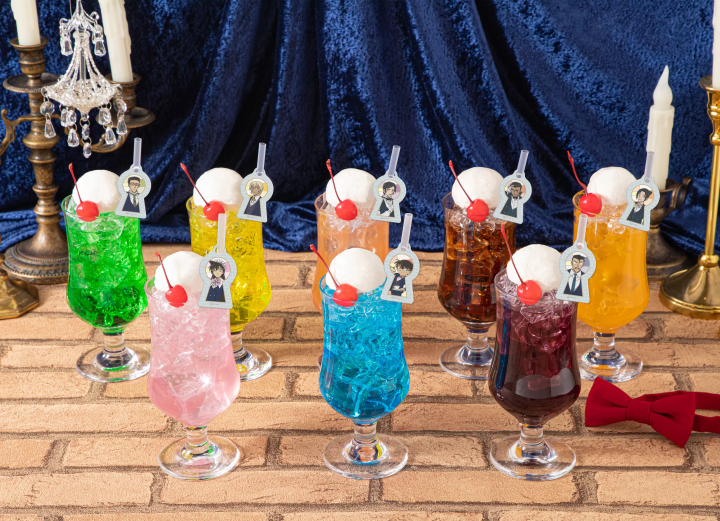 看完劇場版《名偵探柯南：隻眼的殘像》趕緊到「名偵探柯南咖啡廳」入手原創周邊商品！