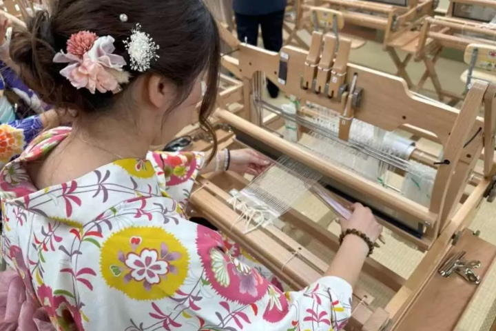 【東京浅草／お守り作り体験】手織りで世界で一つだけのお守りを作ろう！愛する人、ご家族、お子様、お友達にのプレゼントにも！