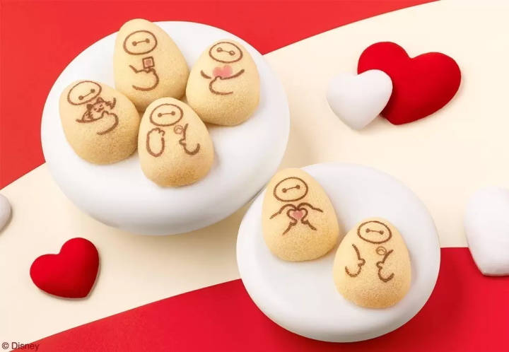 東京芭娜娜推出限量聯名新甜點「杯麵蘋果蛋糕」，「小小兵濃郁香蕉卡士達」！