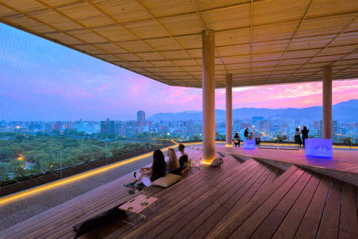【히로시마 절경】 HIROSHIMA ORIZURU TOWER 에서 황혼에서 야경을 즐기십시오 | 매직 아워 체험