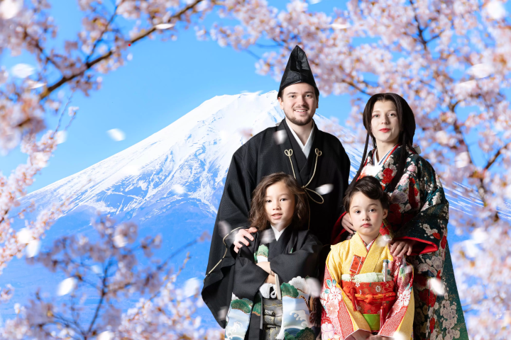 Experience traditional beauty in Kyoto! A photo plan at HAGOROMOYA, perfect for couples and families to create memorable trip memories