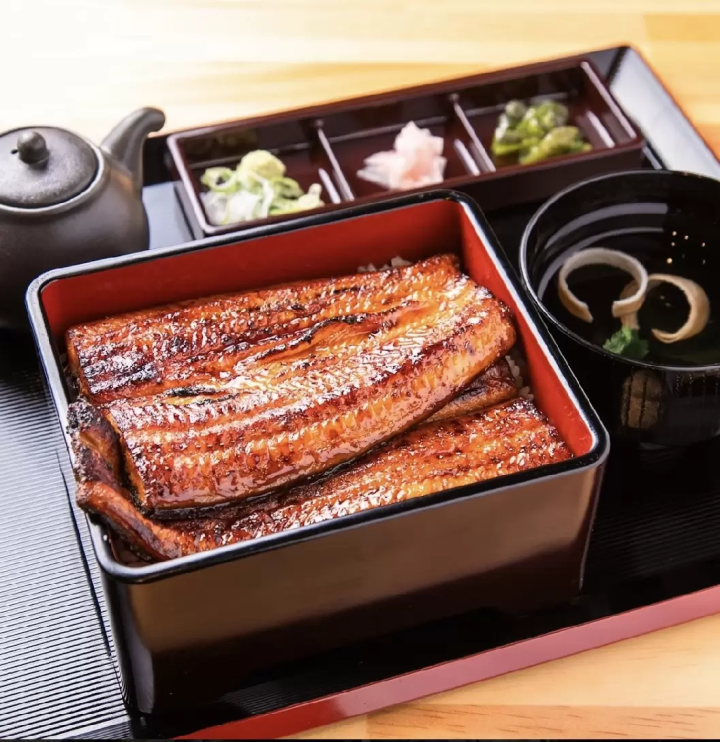 絶対に食べておきたい「福岡グルメ10選」！もつ鍋に焼肉、寿司など絶品づくし