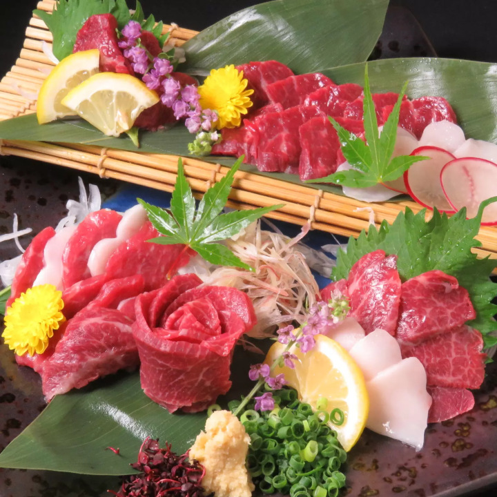 絶対に食べておきたい「福岡グルメ10選」！もつ鍋に焼肉、寿司など絶品づくし