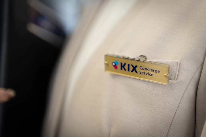 Enjoy a comfortable and special airport experience with KIX Concierge Service.