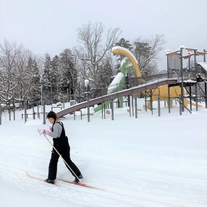 เที่ยวฟุกุอิหน้าหนาวกับครอบครัว! เล่นสกีและหิมะที่ Ski Jam Katsuyama