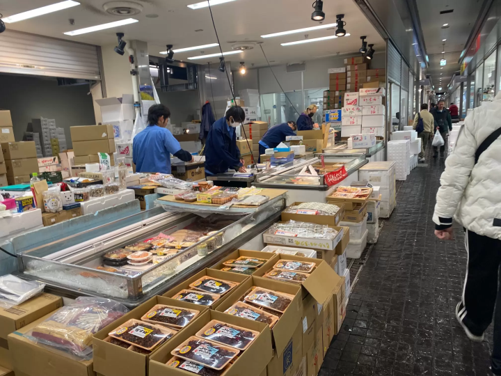 【東京】壽司職人帶路!一起探訪東京豐洲市場,享用當天直送的極品壽司
