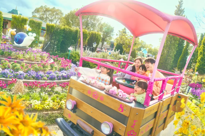 The course and vehicle of Chirara's Flower Wagon. 