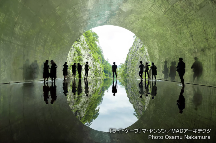 从东京出发，畅游新潟！如果您要去长冈看烟花，我们将为您推荐一些可以一起欣赏的景点！