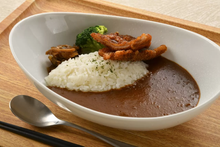 恐龙迷必看！胜山天然温泉“Mizubasho”的魅力，距恐龙博物馆 5 分钟路程