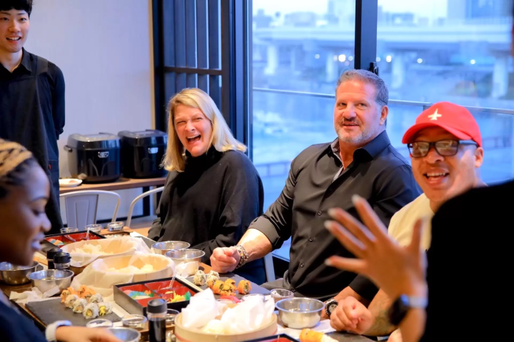 【東京/浅草】日本の伝統を手に入れよう!外国人旅行者が魅了される寿司握り体験