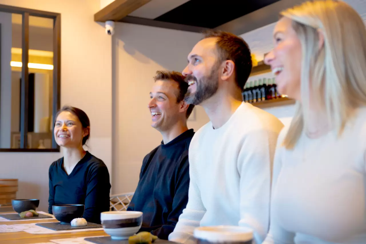 Matcha Making Osaka | 오사카에서 말차 만들기 체험 + 일본식 과자 세트