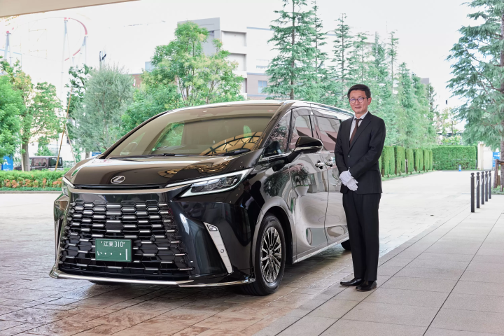 프리미엄 렌터카로 인기 명소인 후지산을 포함한 일본 여행을 즐겨보세요! 해당 지역 여행도 숙박 일정에 포함됩니다.