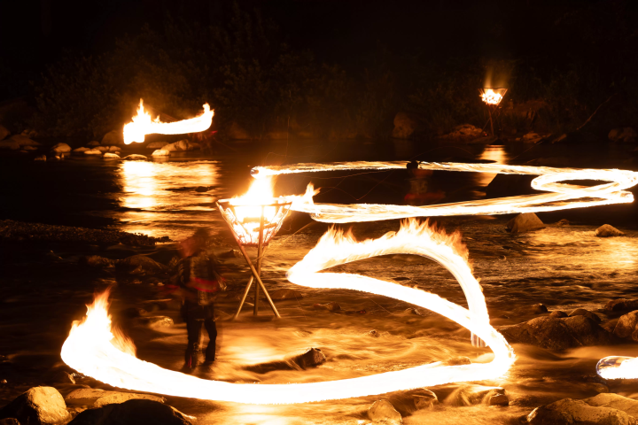 2025年10月限時優惠！下呂溫泉特別行程｜合掌村點燈與火振漁體驗