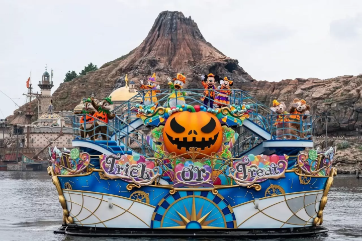 Tokyo Disney Resort Halloween 2025