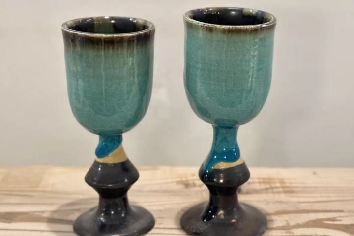 やちむん工房「ARTIGIANO」特製プレートで楽しむ 限定コラボレーション