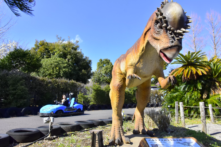 和真人大小的恐龙见面！？推荐给有孩子的家庭：伊豆格兰帕尔公园的恐龙区