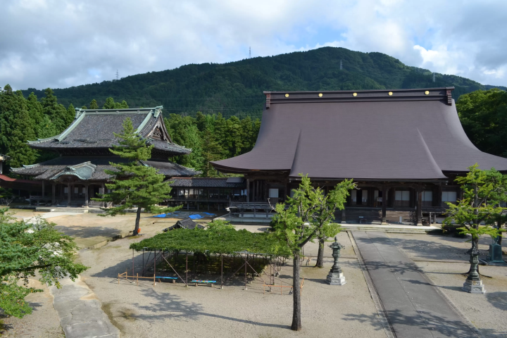 [Day trip from Kanazawa] Experience World Heritage Sites and craftsmanship. How to walk around Gokayama and Inami.
