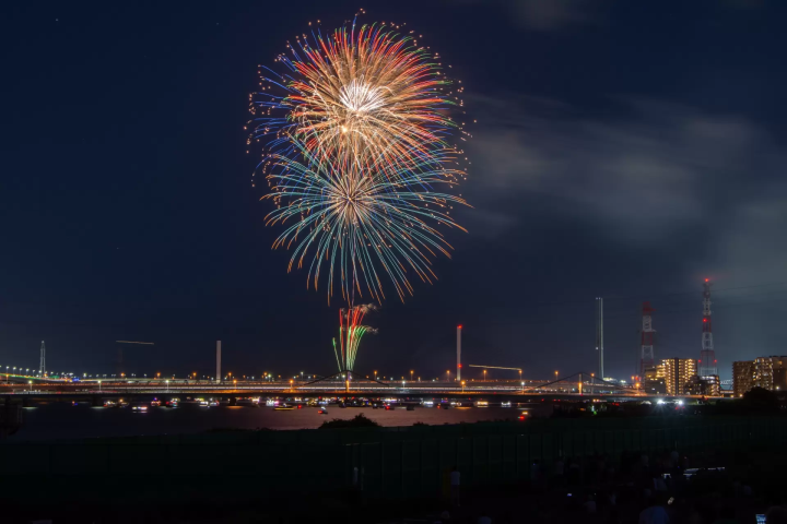 Tokyo Koto Fireworks Festival 2025 | A special water experience on a houseboat