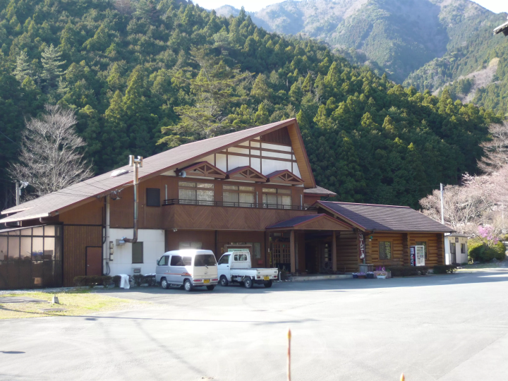 Summer Fun in Matsusaka: Swim, Canoe, and Camp in the Kahada Valley!