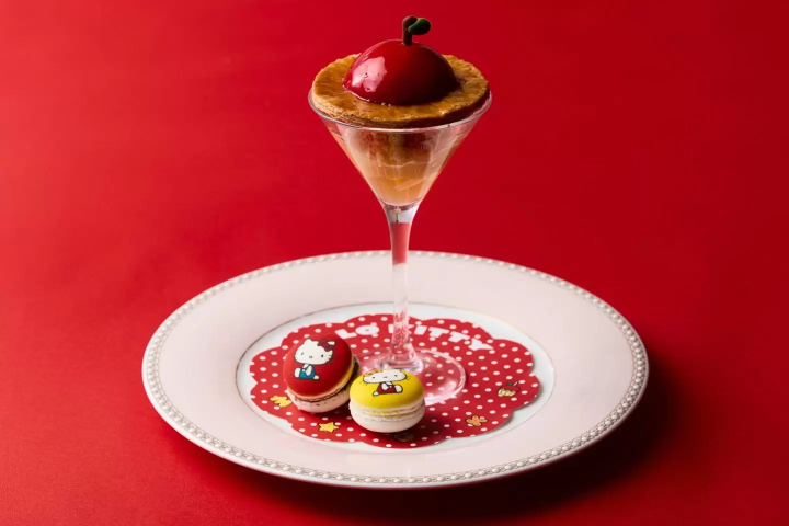 京都刮起70年代「Hello Kitty」旋風！超萌甜點吃到飽歡樂派對