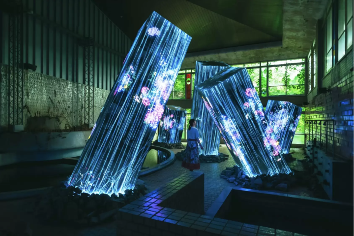 [Saga] Takeo Onsen Station Departure: Yutoku Inari Shrine Light Festival Half-Day Bus Tour