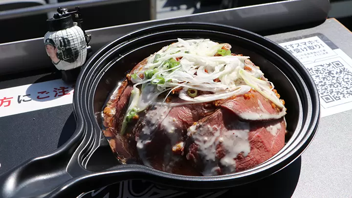 在千叶ロッテマリーンズ的主场 ZOZO 海洋球场感受同步欢呼