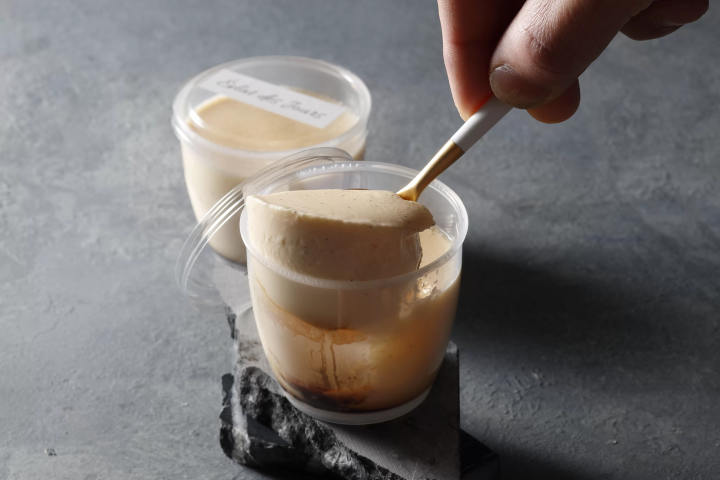 Discover the ultimate moment in Toyosu, Tokyo. A sweet journey that begins with "Kiwami Pudding"