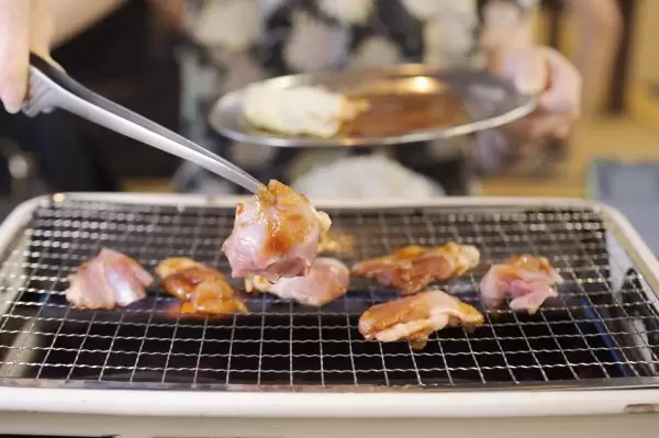 三重县松阪市的灵魂美食No.1！什么是“松阪Chicken Yakiniku”？