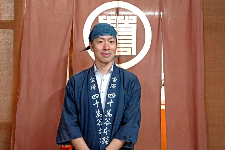 The sixth-generation head of the family, Shijimaya Masakazu, became president in July 2025.