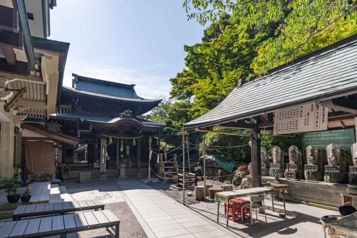 Shigisan Main Temple Senjūin Zeni-gametō