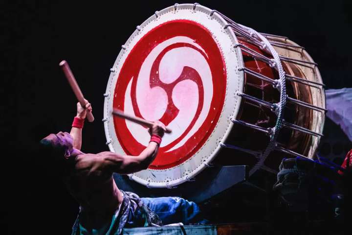 Creative Japanese drum group YAMATO 