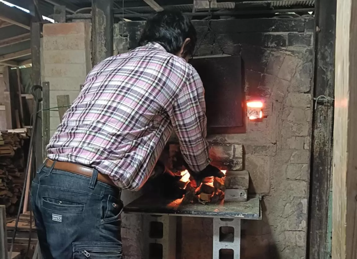 [Accompanying Tokoname ware potters! What are the unique benefits of wood-fired kilns?]