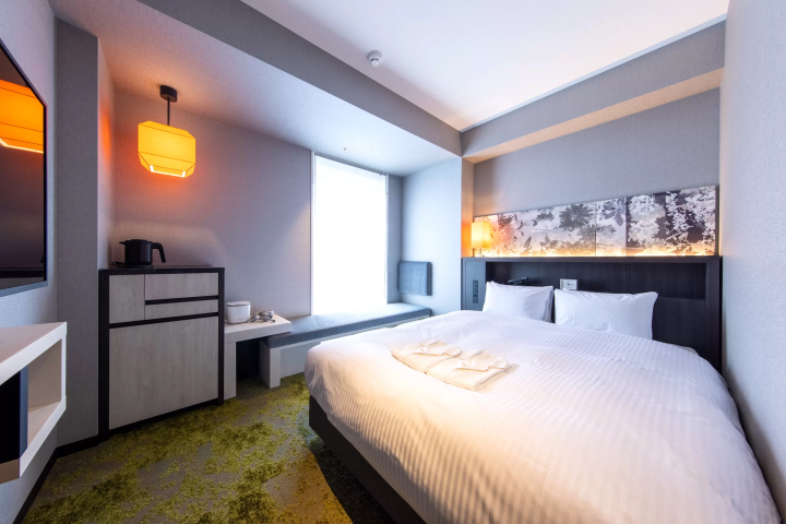 야사카 신사와 니시키 시장까지 걸어서 갈 수 있는 거리에 있습니다! 호텔 포르자 교토 시조 가와라마치는 교토 관광을 위한 편리한 거점입니다.