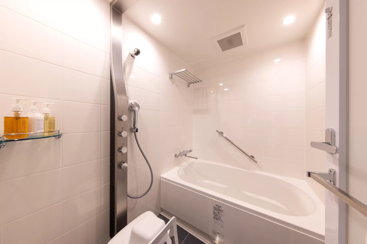 야사카 신사와 니시키 시장까지 걸어서 갈 수 있는 거리에 있습니다! 호텔 포르자 교토 시조 가와라마치는 교토 관광을 위한 편리한 거점입니다.