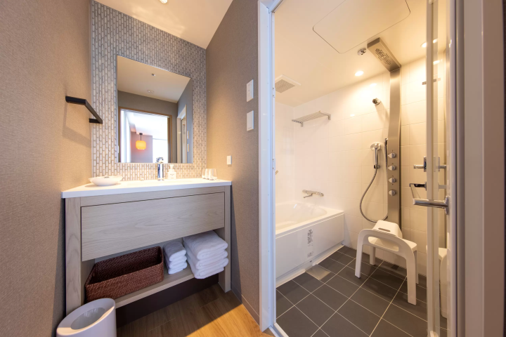 야사카 신사와 니시키 시장까지 걸어서 갈 수 있는 거리에 있습니다! 호텔 포르자 교토 시조 가와라마치는 교토 관광을 위한 편리한 거점입니다.