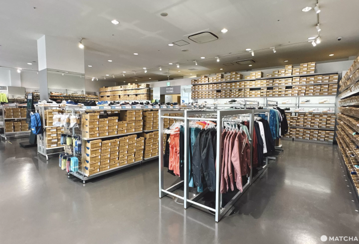 MITSUI OUTLET PARK SENDAI PORT: Shopping, Food, and a Ferris Wheel in One Place!