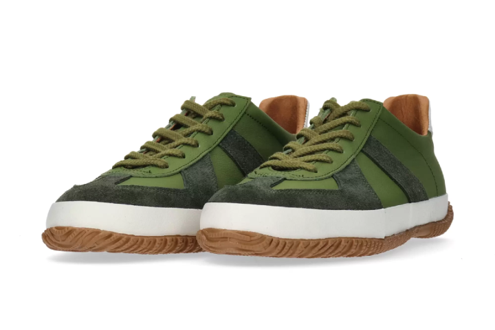 [Unique Japanese Souvenir] Everyone's favorite "Matcha" sneakers!