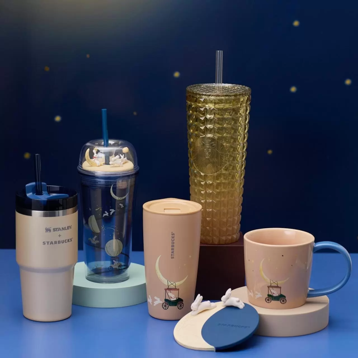 日本星巴克秋季限定周邊「運送上弦月的兔子」系列萌趣登場 