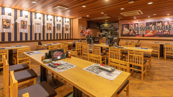 Enjoy sightseeing in Shinjuku! Shrines, shopping, Kabukicho Tower, and all-you-can-eat sushi