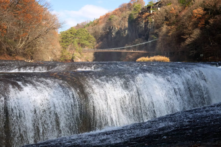 【群馬】群馬の秋絶景 ― 宝徳寺・吹割の滝・老神温泉を巡る旅