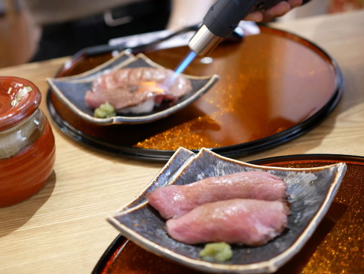 The Halal Wagyu beef sushi is finally grilled right in front of the customer, giving it a melt-in-your-mouth texture. 