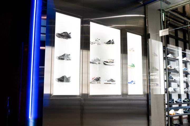 What is atmos BLUE Omotesando, the driving force behind sneaker culture?