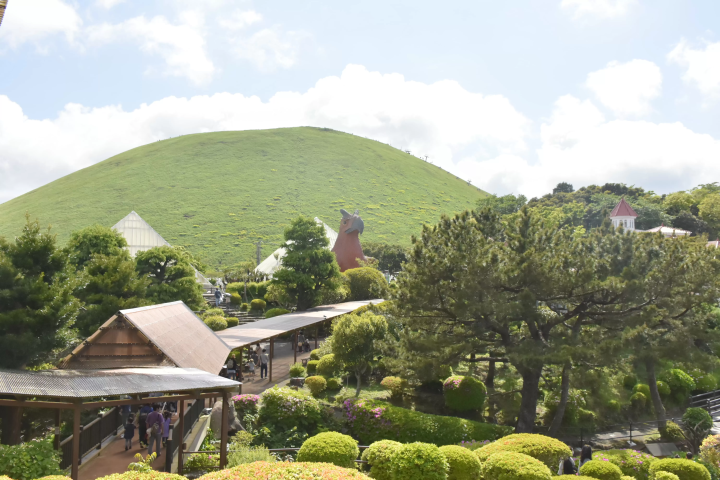 Just an hour's drive from Atami! Take a road trip to the popular Izu Kogen area!
