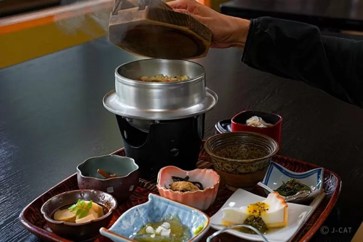 Mount Mitake hiking tour