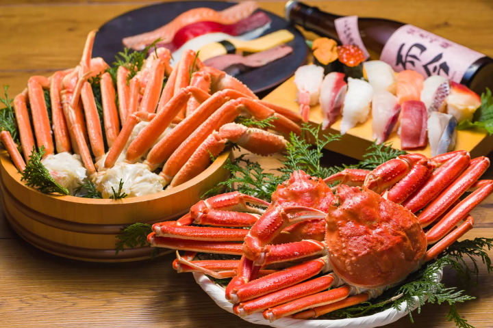 Enjoy sightseeing and gourmet food in Osaka's Namba area in one day! Dotonbori Cruise, Takoyaki, Kushikatsu, and All-You-Can-Eat Sushi